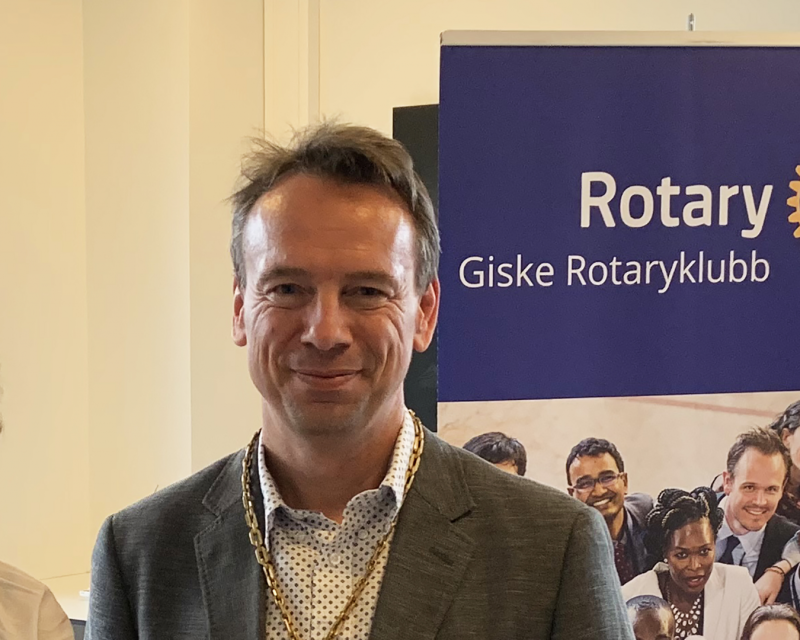 Kombinerer fysiske og digitale møter